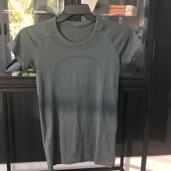 lululemon athletica Tops - Lululemon swiftly short sleeve, army green.
